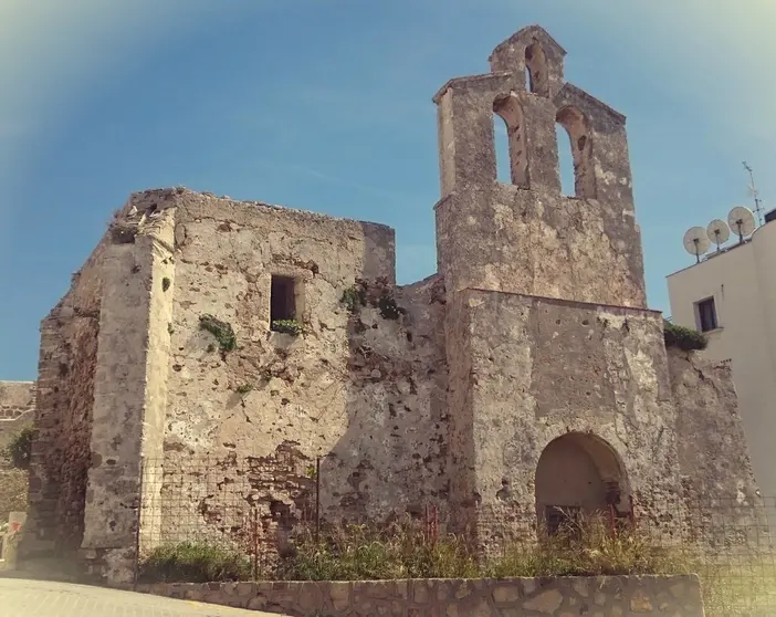 iglesia-de-santiago-tarifa-cadiz-mezquita-muralla-1