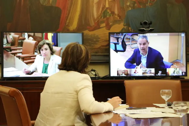 Un instante de la reuni&oacute;n.