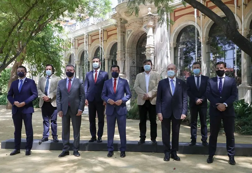 El presidente, con los alcaldes andaluces.