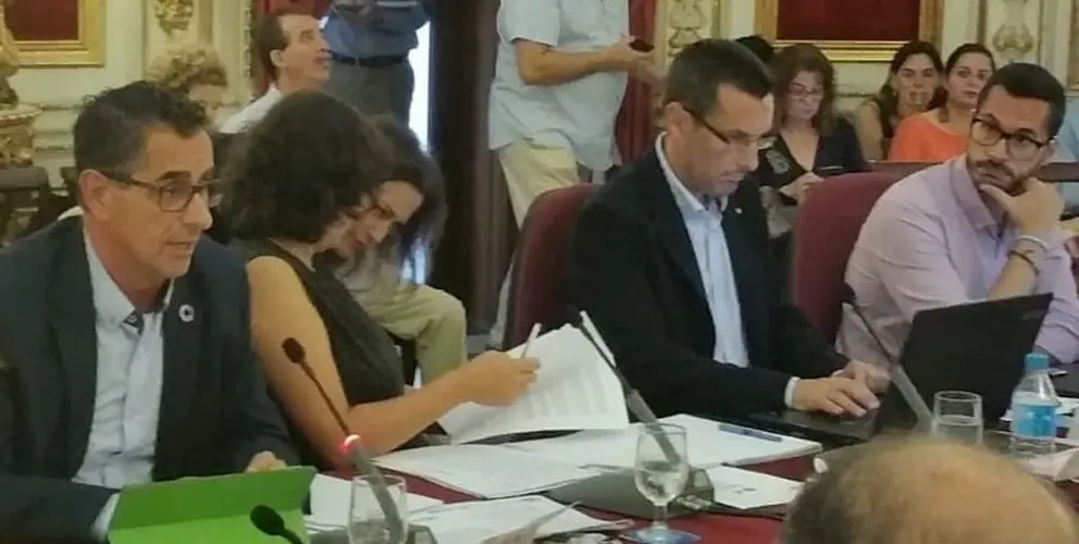 migiel molina en el pleno