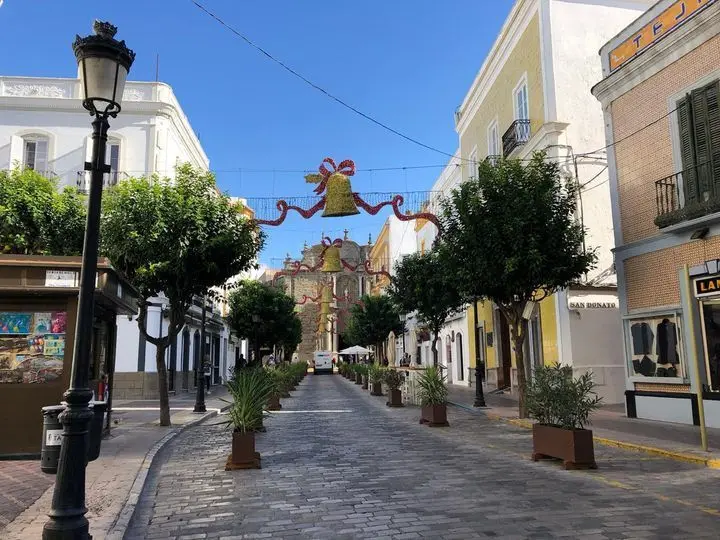 Luces en calles del centro.