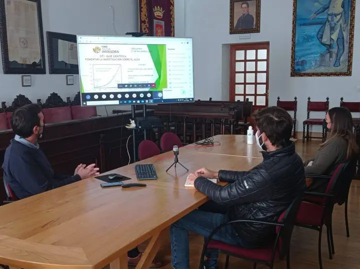 Un momento de la reuni&oacute;n.
