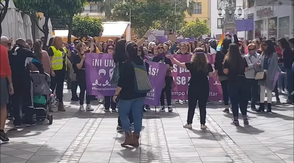 marea violeta