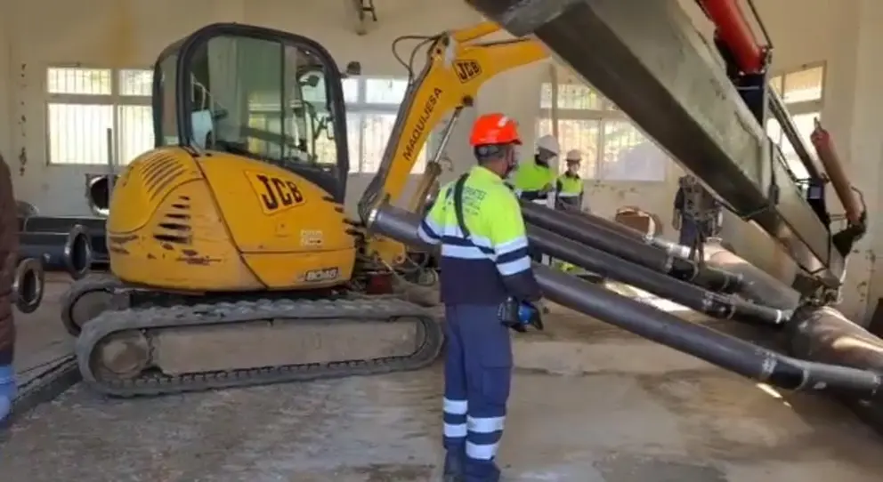 obras en la estaci&oacute;n de bombeo del almod&oacute;var