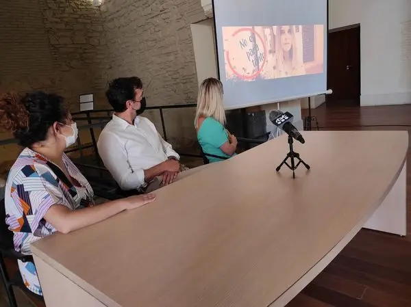 Un momento de la presentaci&oacute;n del spot.