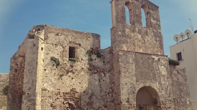 iglesia-de-santiago-tarifa-cadiz-mezquita-muralla-1