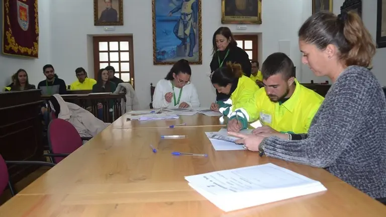 Un momento de las firmas.