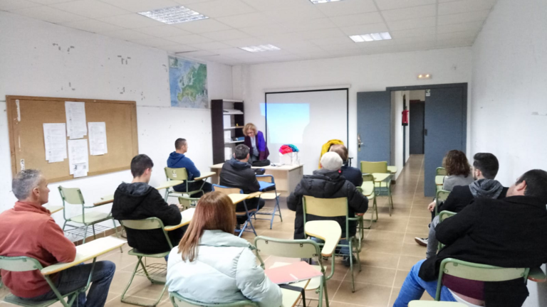 Hosteleros en un curso.