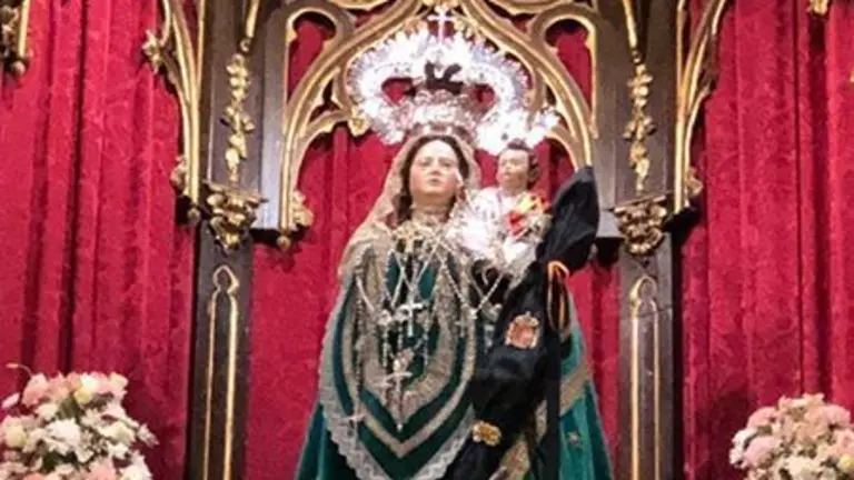 La Virgen, en San Mateo.