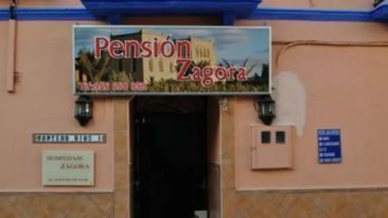 Entrada al hostal.