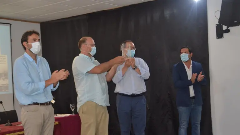 Un momento de la entrega del premio.