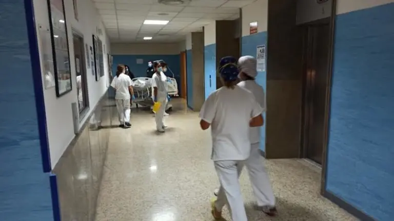 Sanitarios en el hospital.