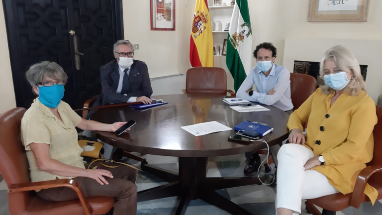 Foto reuni&oacute;n Cultura con la Ason Mellaria de Tarifa