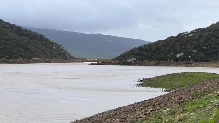 embalse de almod&oacute;var