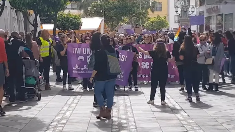 marea violeta