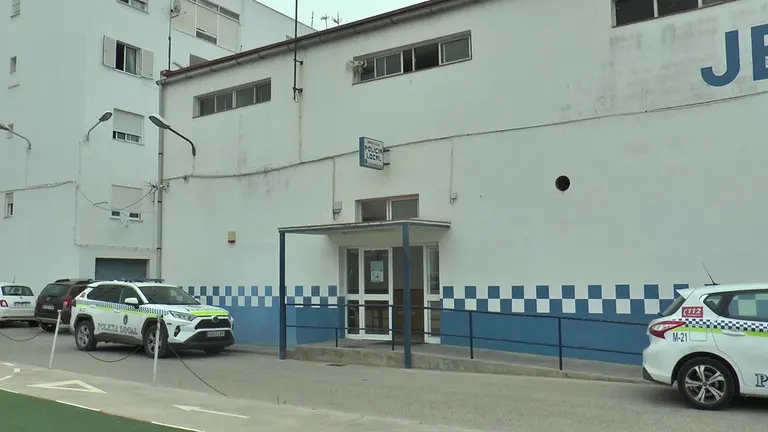 jefatura polic&iacute;a